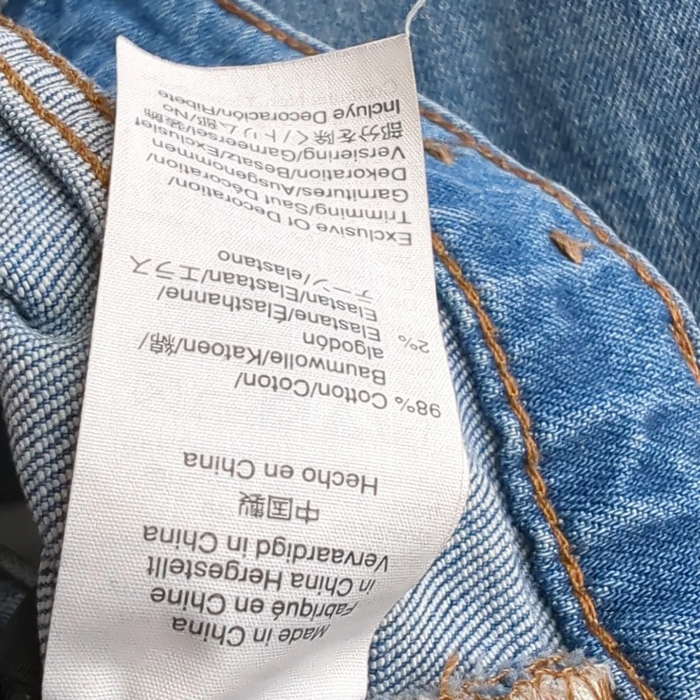 Madewell Distressed The High Rise Slim Boyfriend Raw Hem Blue Jean Size 25 - Picture 4 of 7